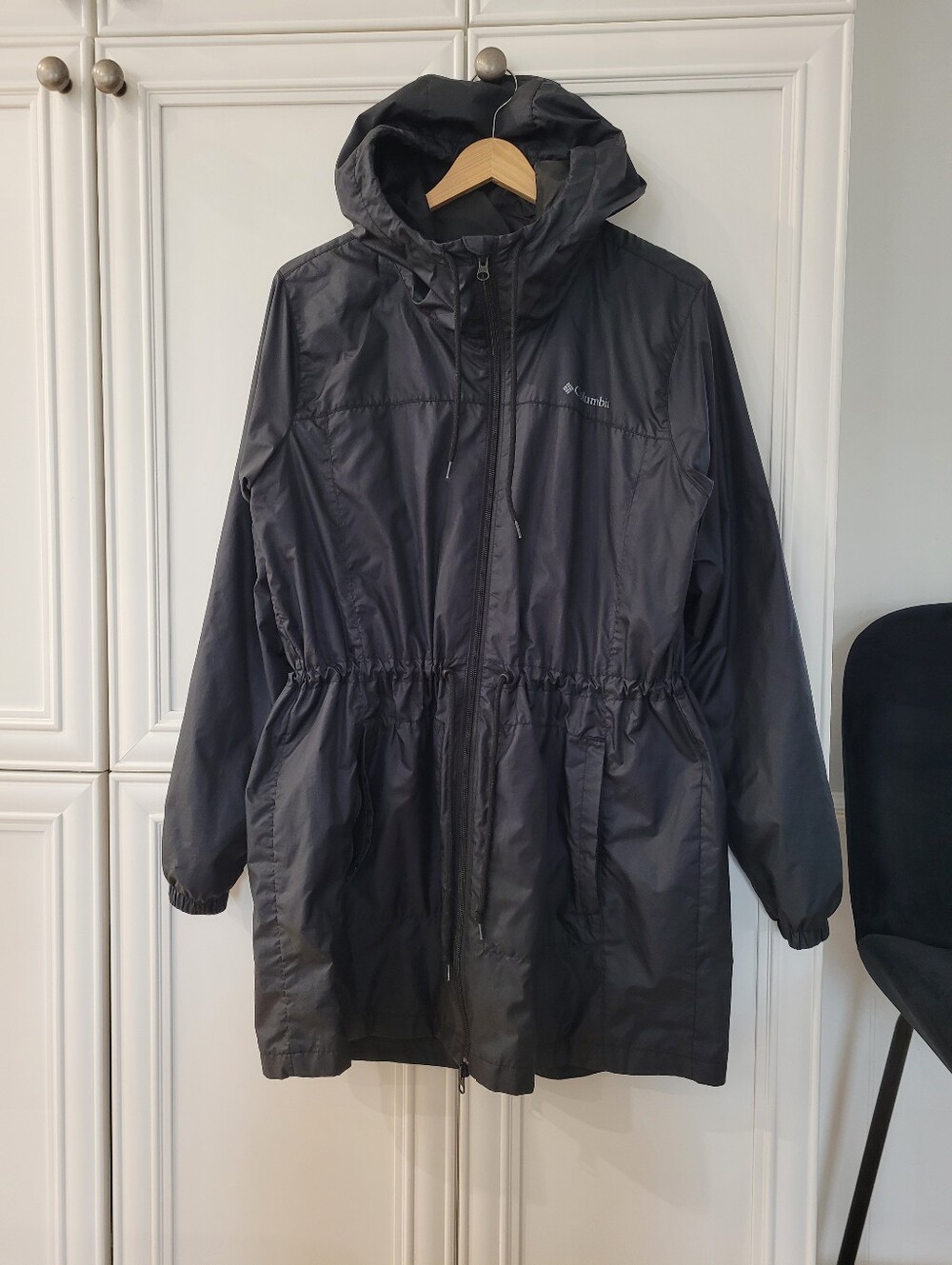 Columbia Wind Breaker Lightweight jacket size large.
